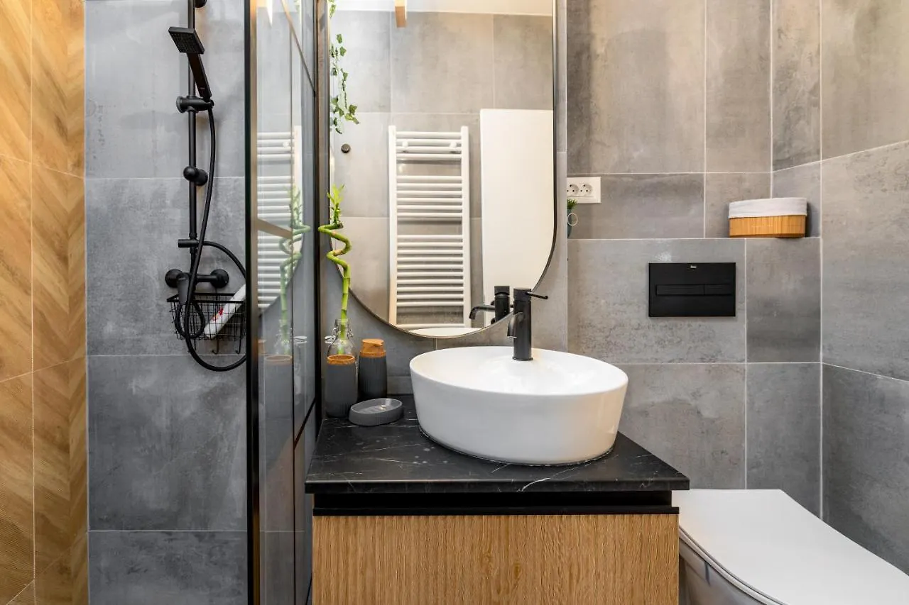 Botanic Nest Panoramic Studio Bucharest Apartment